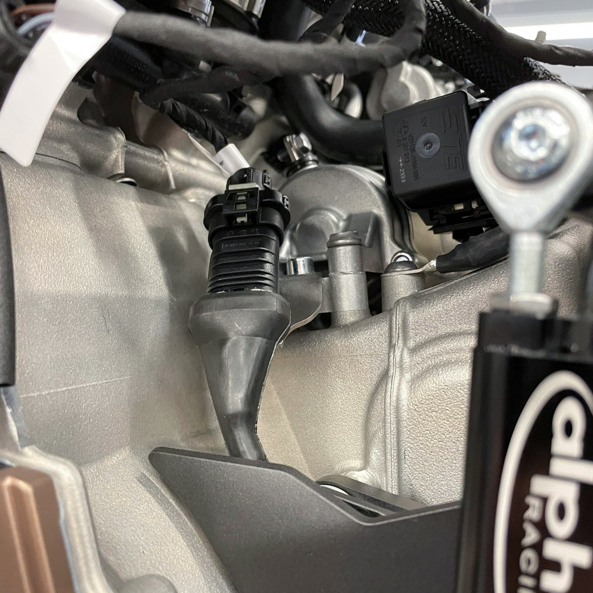 Alpha Racing Mounting kit for M RCK wiring loom
