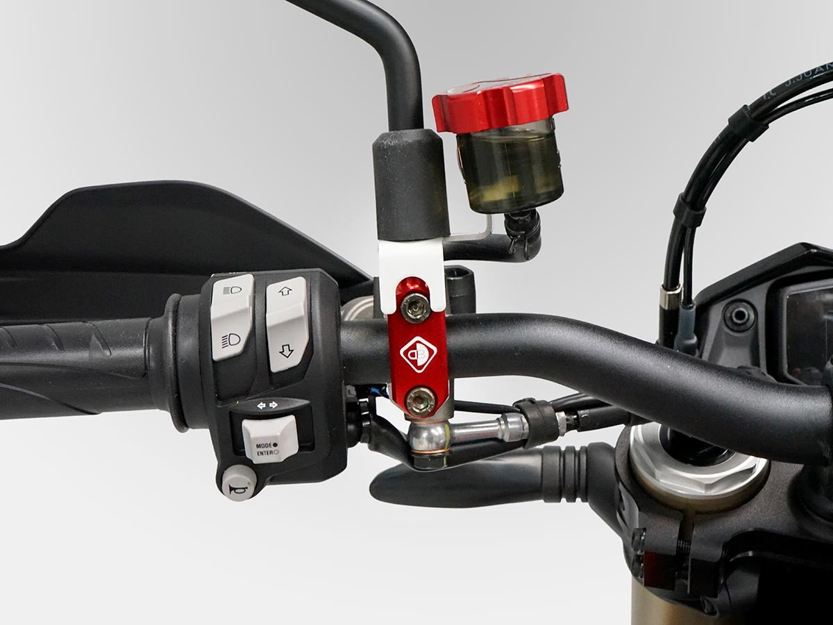 Ducabike DBK CVS04 Brembo Master Cylinder Clamp Thread M10 Left