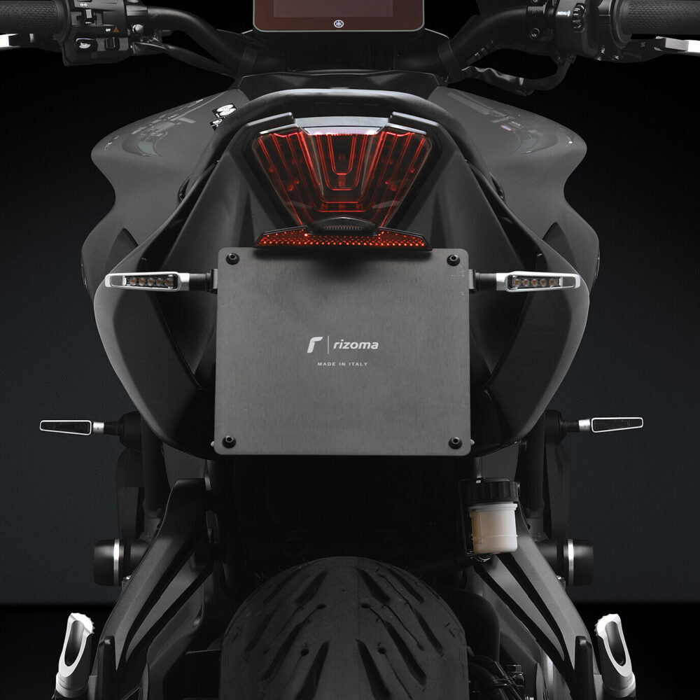 Rizoma Fox License Plate Support Kit