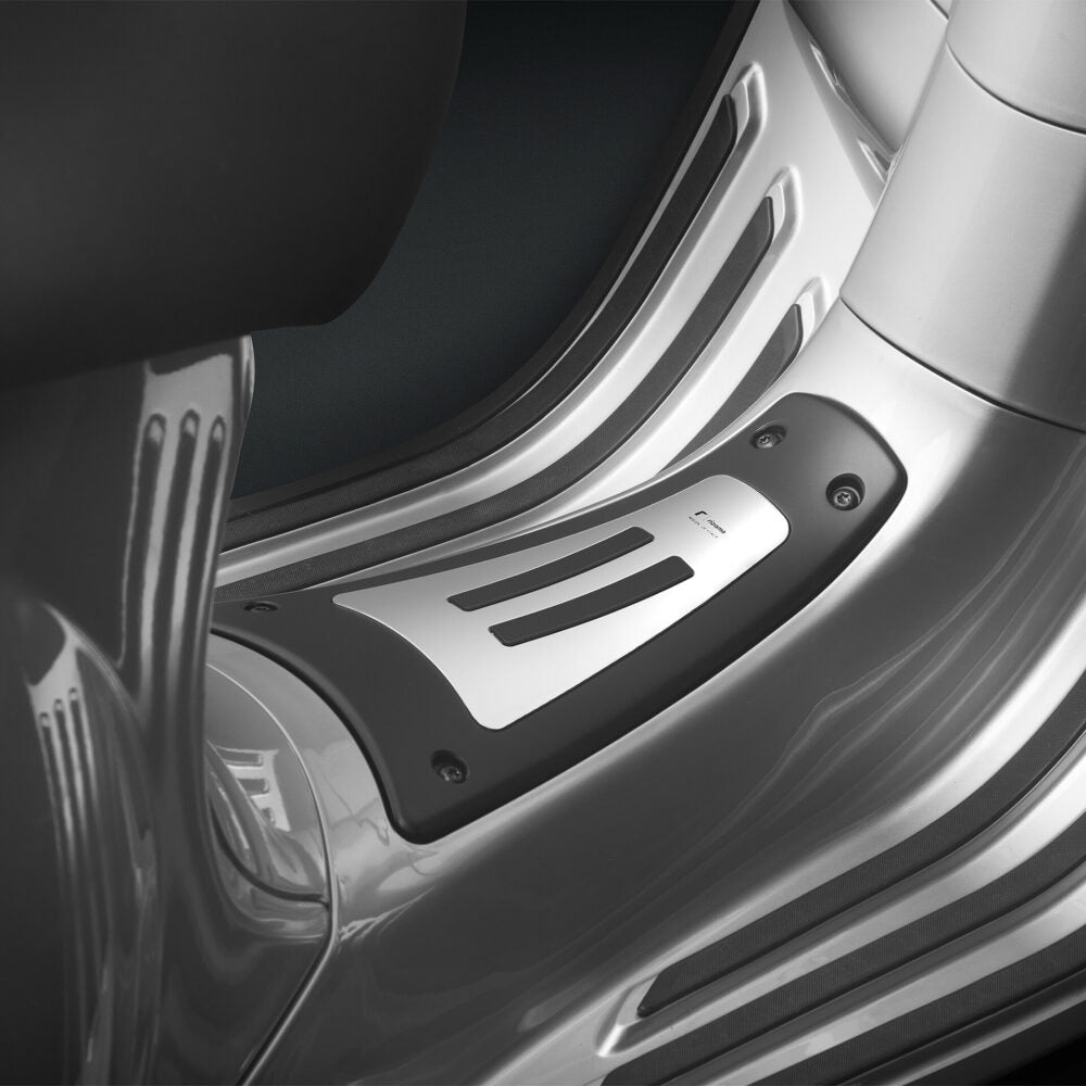 Rizoma Foot Board Tunnel Cover