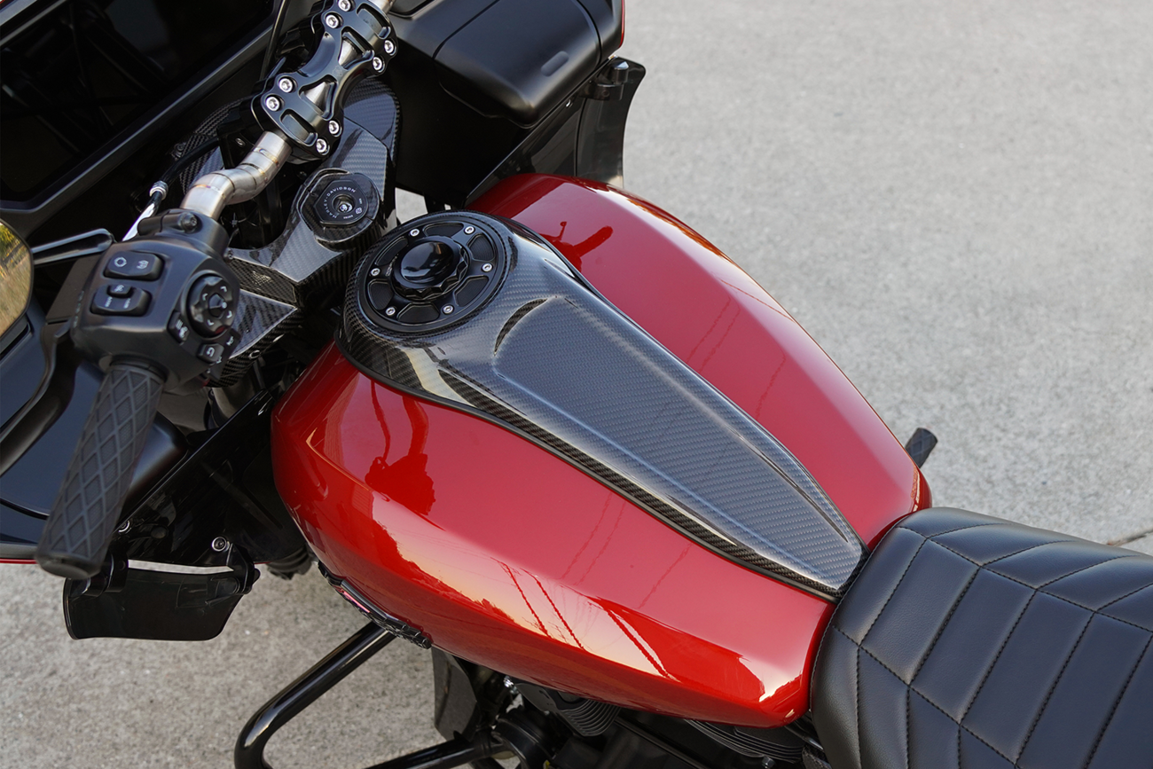 Arlen NESS Tank Dash Panel - Carbon Fiber - FLTRX/FLHX