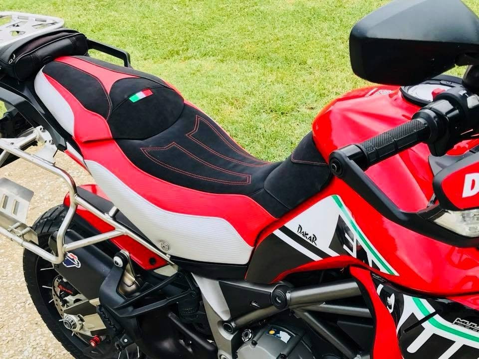 Ducabike DBK Csmtscen MTS Enduro Comfort Seat Cover - BLACK-RED-SILVER