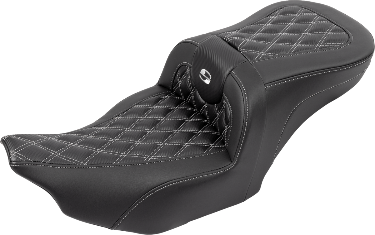 Saddlemen RoadSofa™ Seat - With Backrest - Carbon Fiber - Lattice Stitch - Silver Stitch - FLTR/FLHX '23-'24