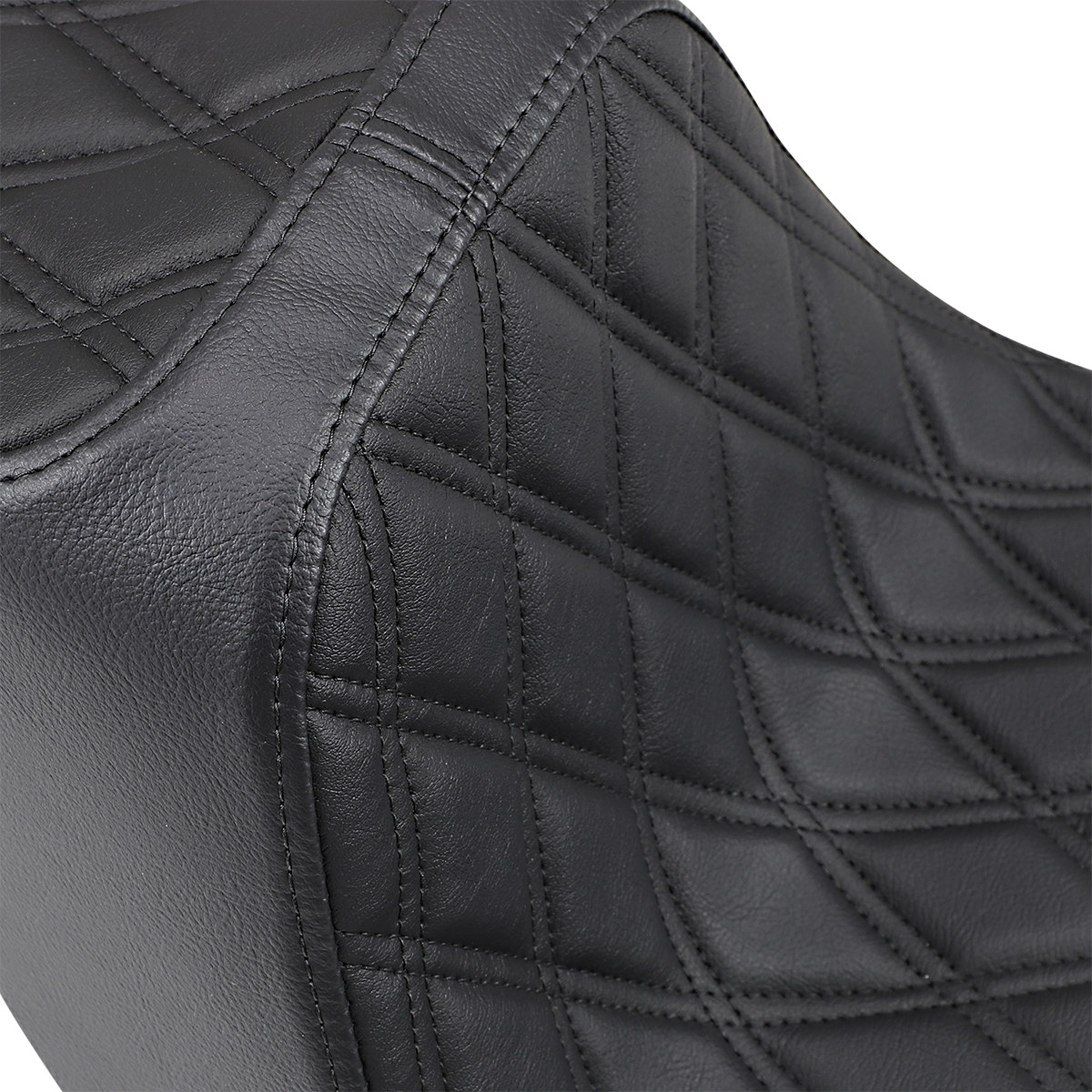 Drag Specialties Seats Predator III Seat - Double Diamond - Black Stitching - FXBR/S '18-'20