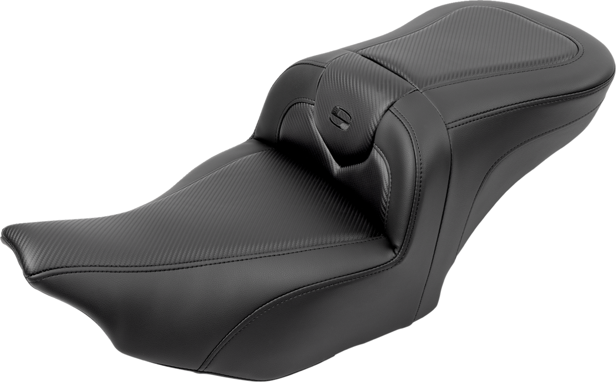 Saddlemen RoadSofa™ Seat - Carbon Fiber - With Backrest - FLTR/FLHX '23-'24