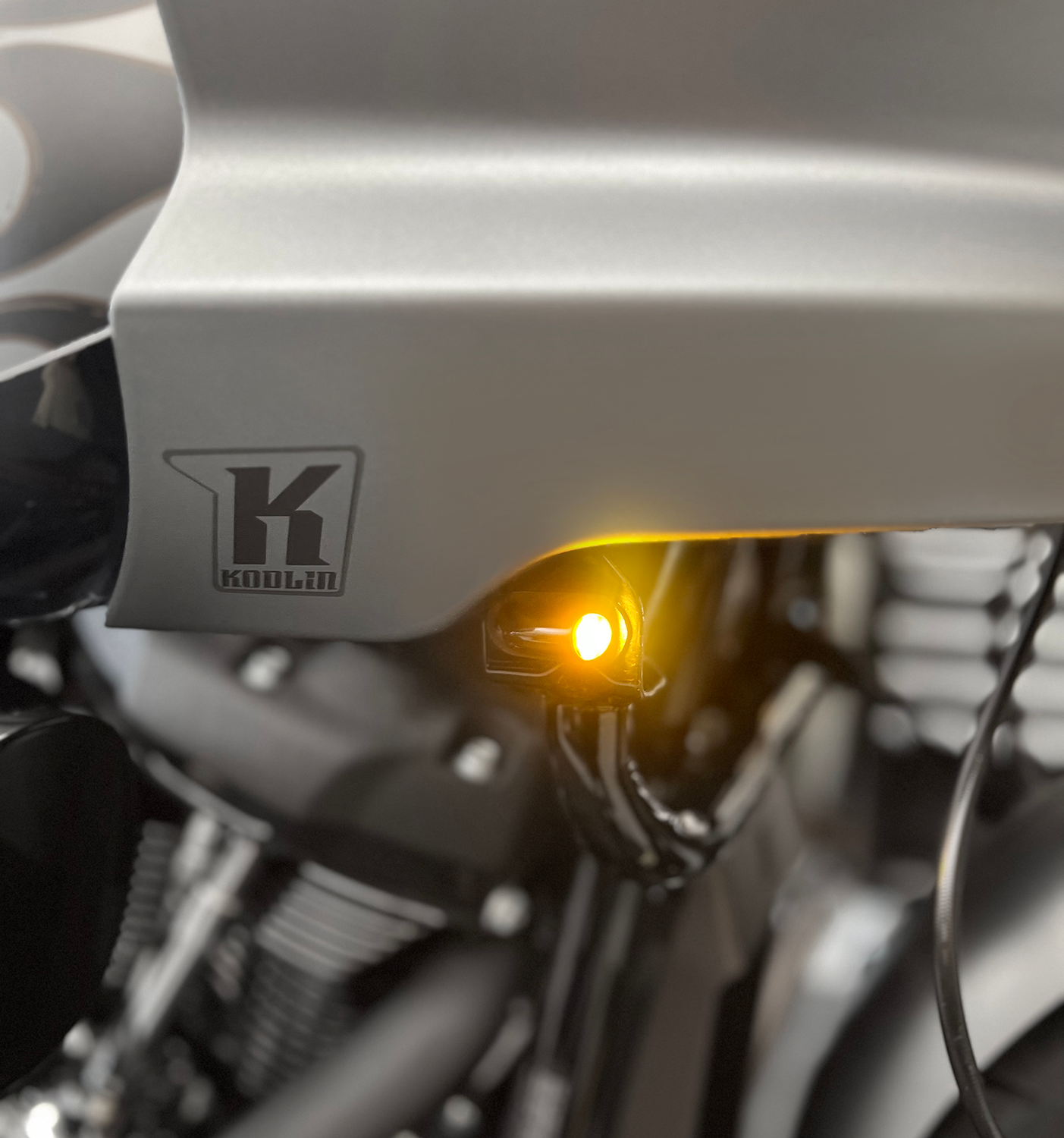 Kodlin USA Run/Turn Signal - Black