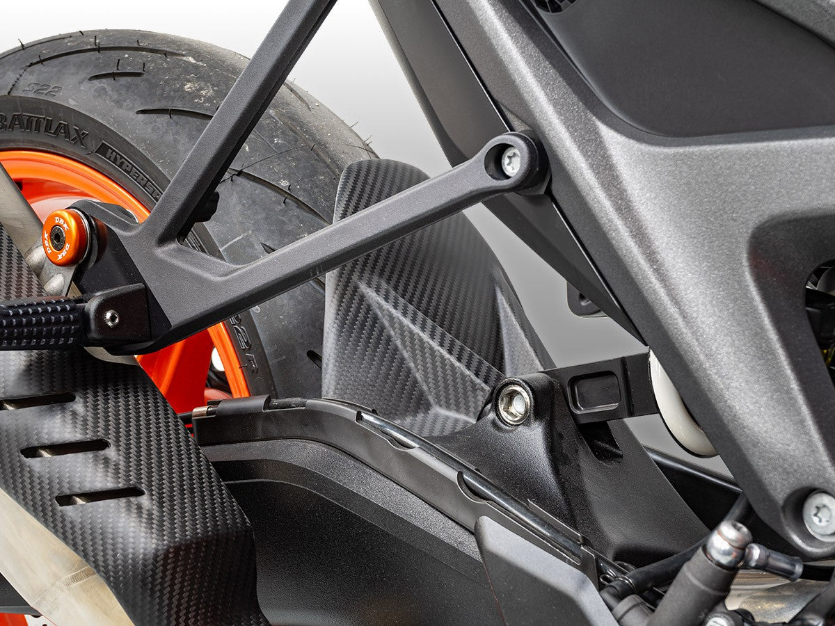 Ducabike DBK CRB133O - KTM 990 Duke Matt Carbon Rear Hugger
