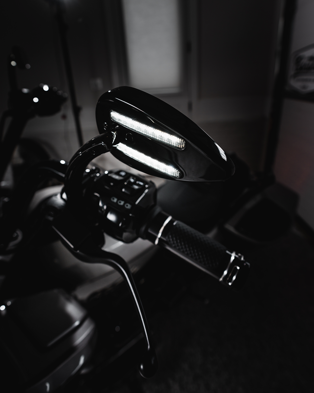 Custom Dynamics LED Mirrors With Run/Turn Signal