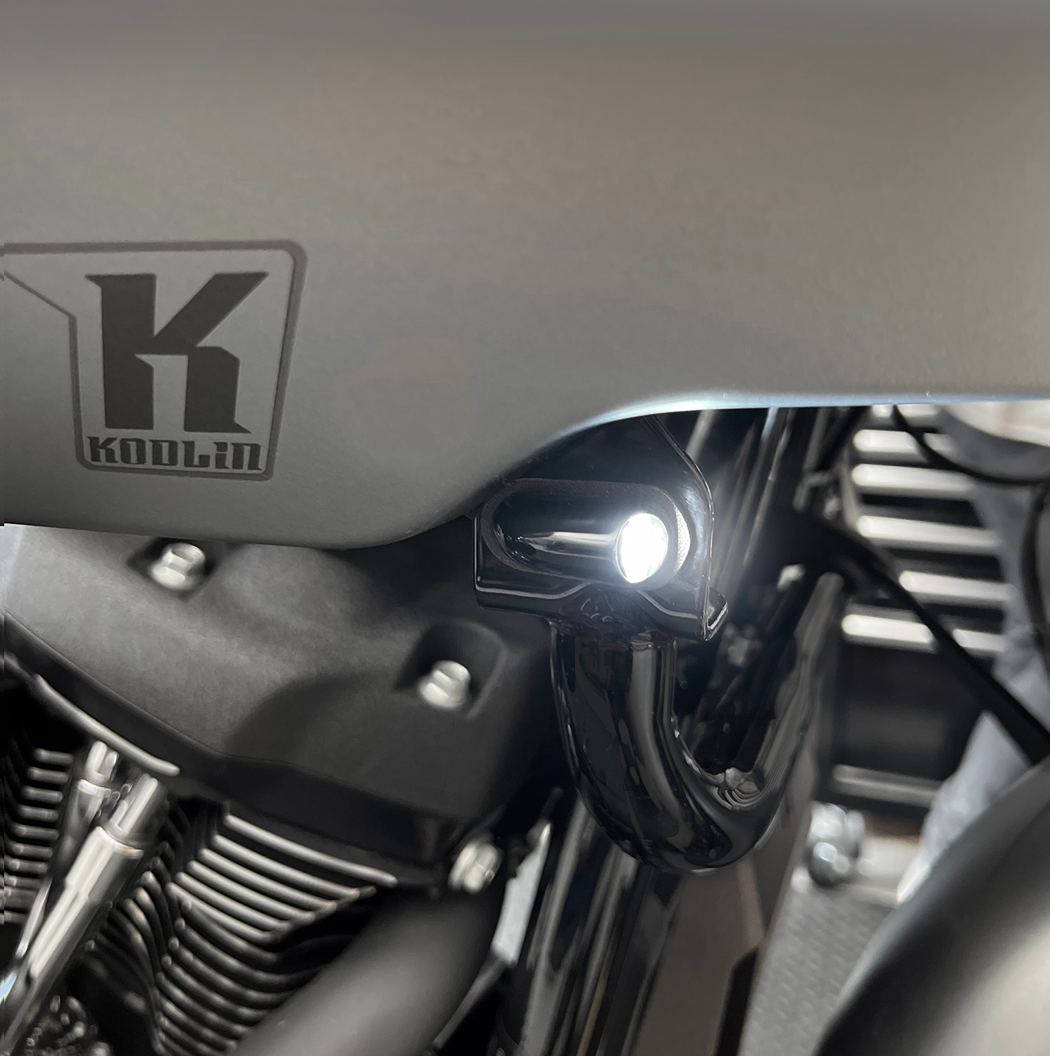 Kodlin USA Run/Turn Signal - Black