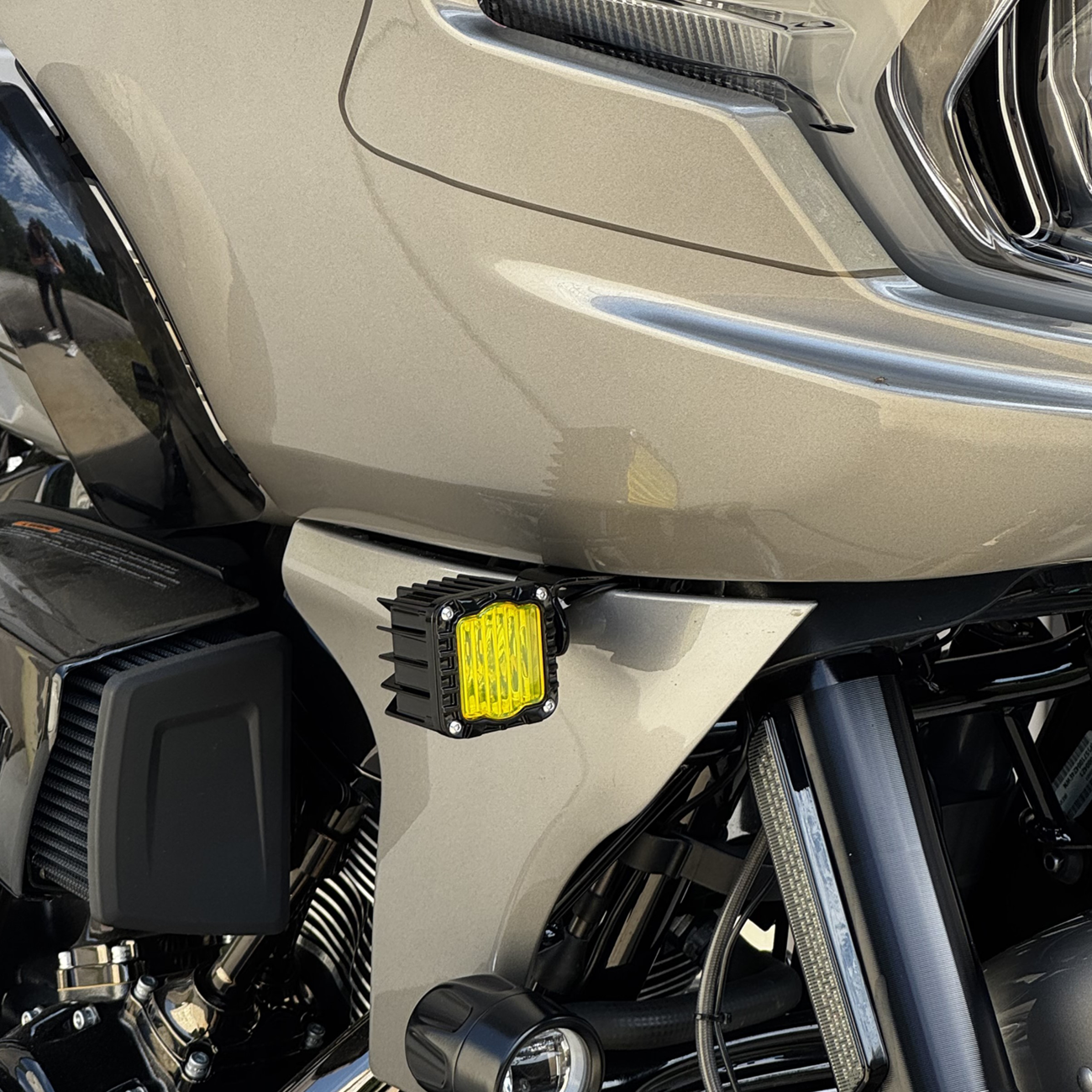 Custom Dynamics Front Turn Signals - Shark Demo® - LED - Yellow