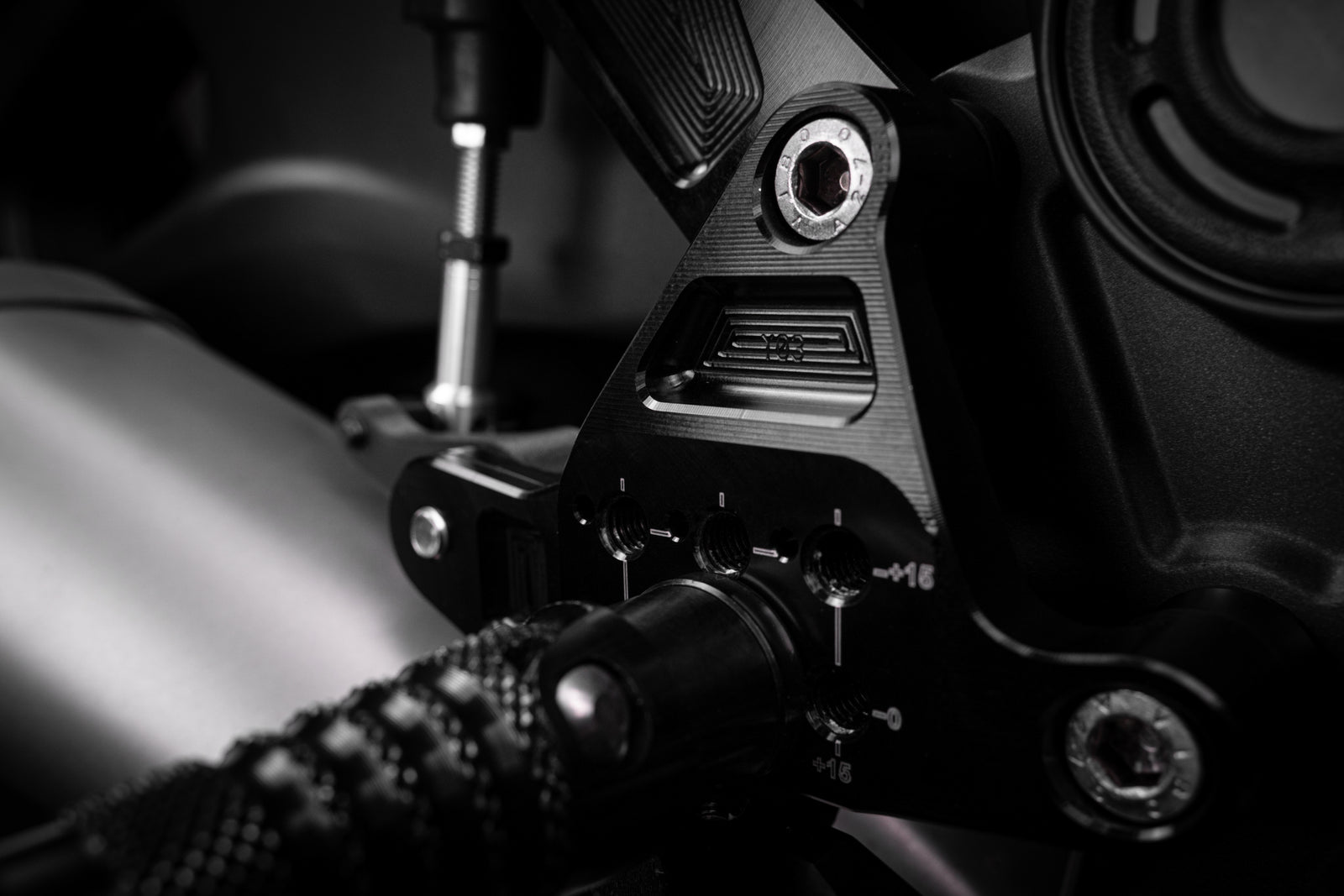 Gilles Tooling Footrest System FXR Black