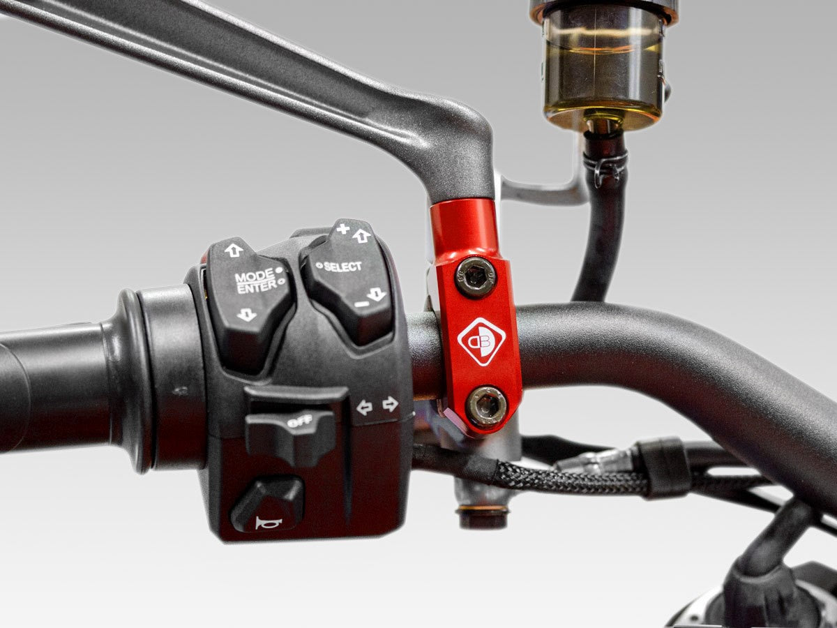 CVS01 - BREMBO MASTER CYLINDER CLAMP THREAD M8 RIGHT