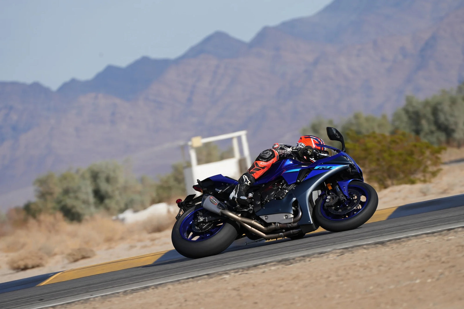 Yoshimura YZF-R1/M/S 15-25 Race ALPHA T Stainless 3/4 Exhaust, W/ Stainless Muffler