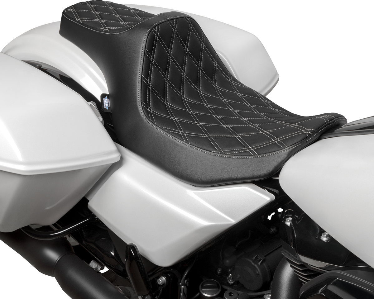 Drag Specialties Seats Predator III Seat - Double Diamond - Silver Stitched - FLT/FLH '23-'24