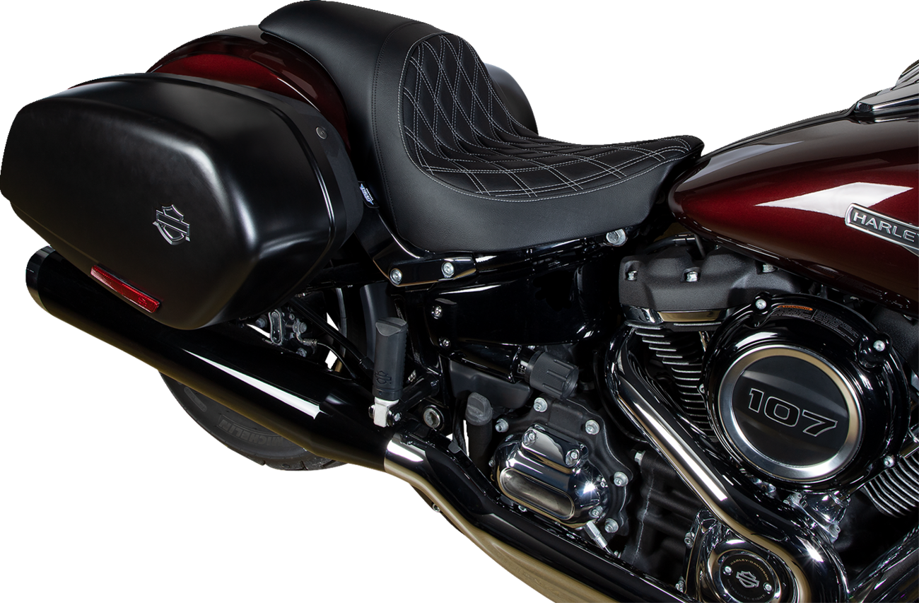 Drag Specialties Seats Predator Seat - Double Diamond W/ Silver Sitching - Vinyl - FLSB/FXLR '18-'23