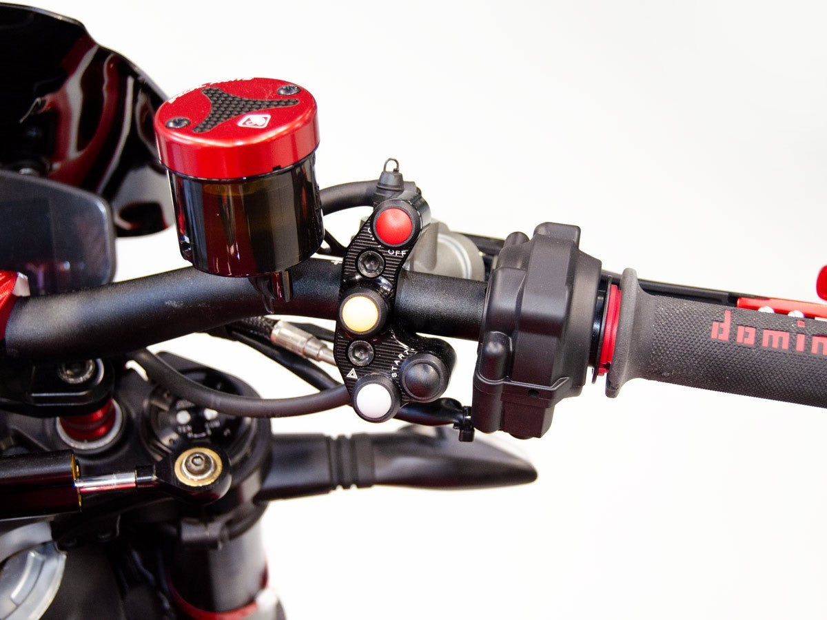 Ducabike DBK CPPI14 - Bracket Brake Pump Brembo Radial With Buttons Integrated