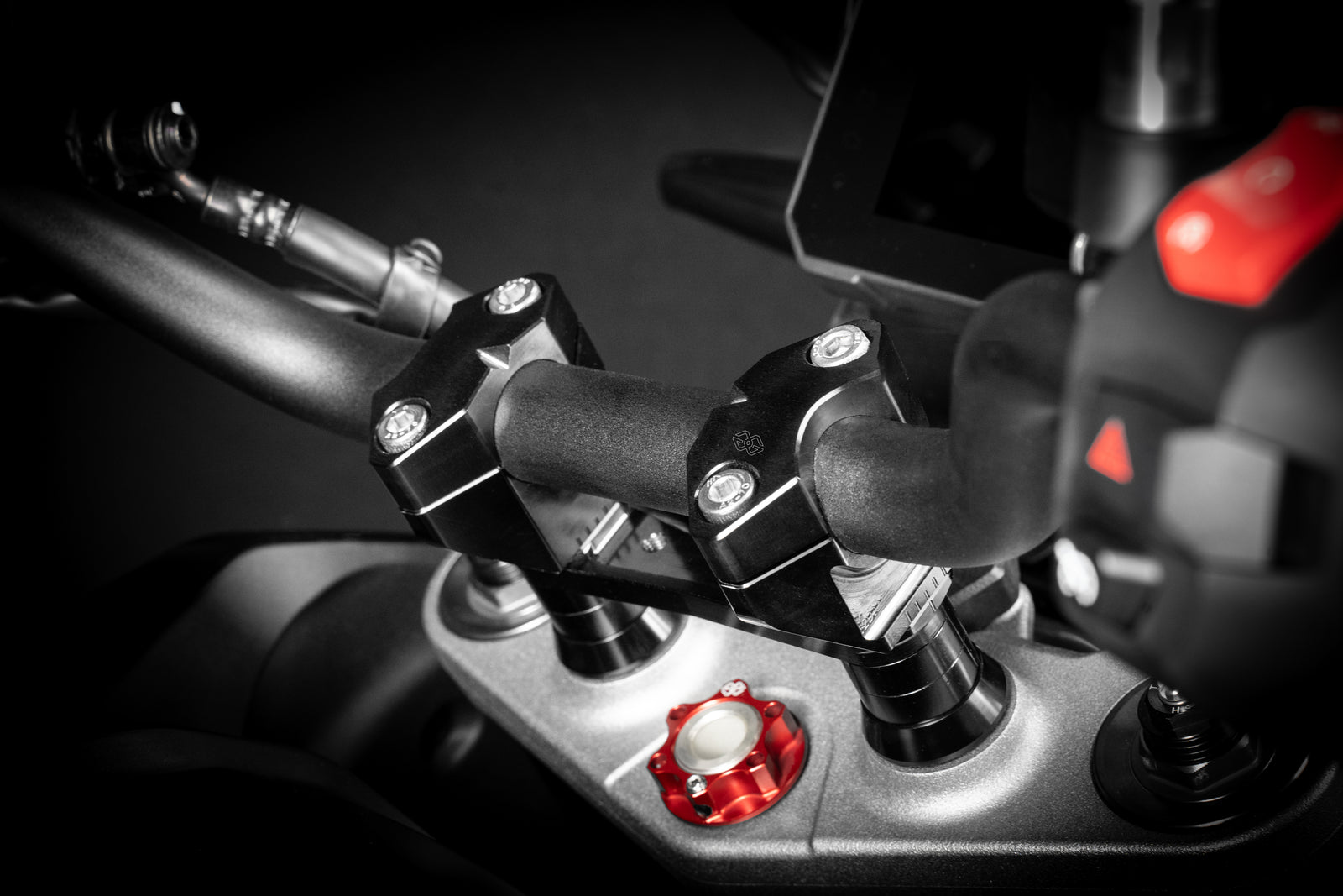 Gilles Tooling 2DGT Adjustable Handlebar Brackets