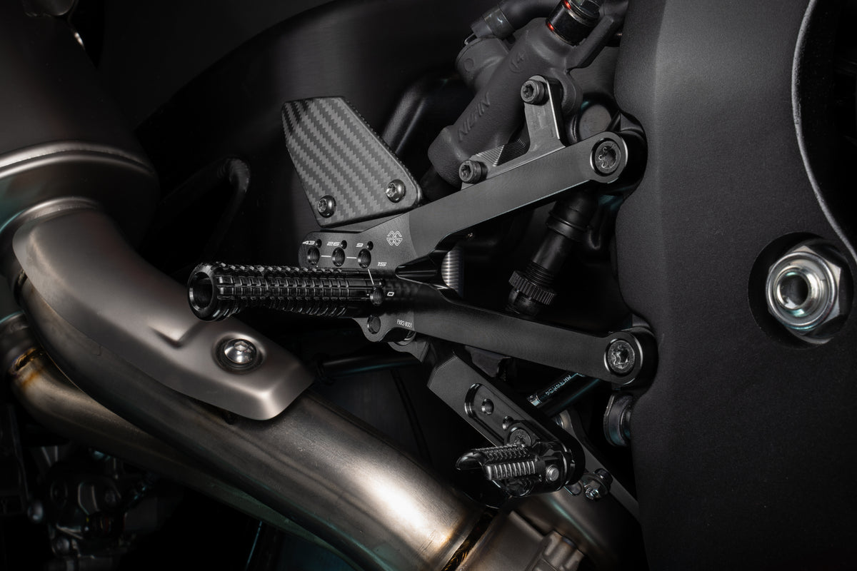 Gilles Tooling FXR2 - Footrest System Black