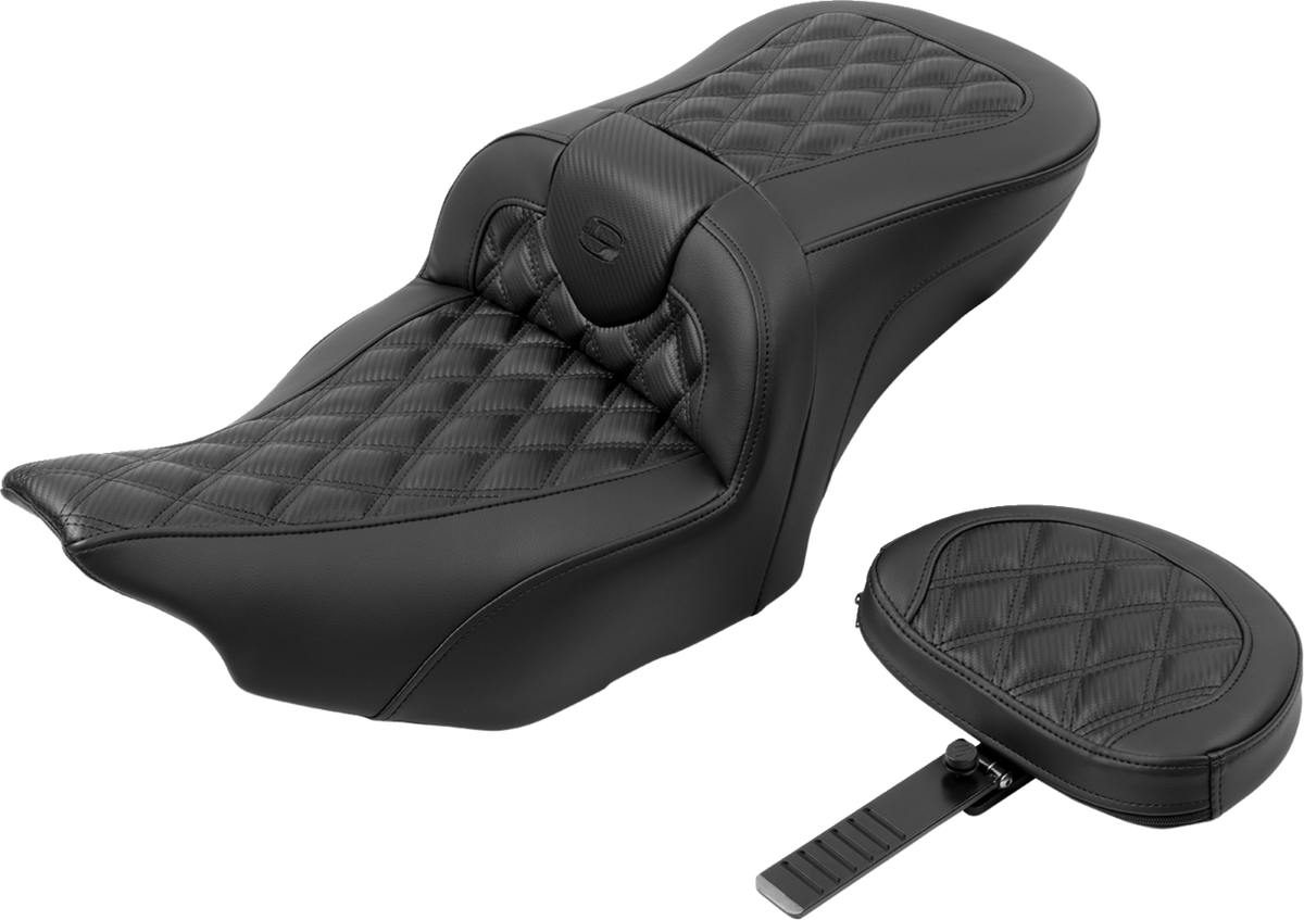 Saddlemen RoadSofa™ Seat - With Backrest - Carbon Fiber - Lattice Stitch - FLTR/FLHX '23-'24