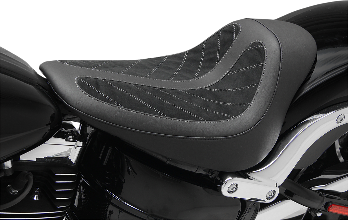 Mustang Kodlin Solo Seat - Black - FXSB '13-'17