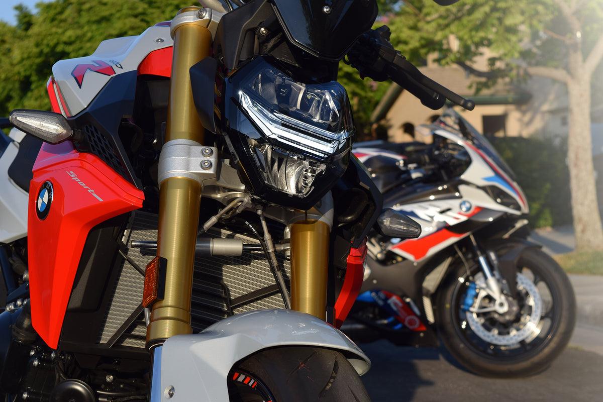 BT Moto F900R.jpg