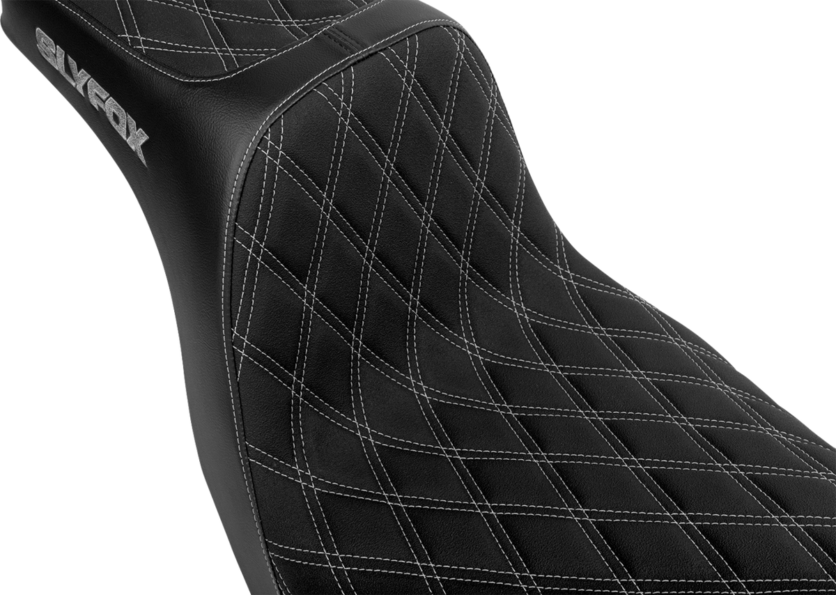 Slyfox High Noon Seat - Double Diamond - Silver Logo - Silver Stitch - FL/FX '18-'25