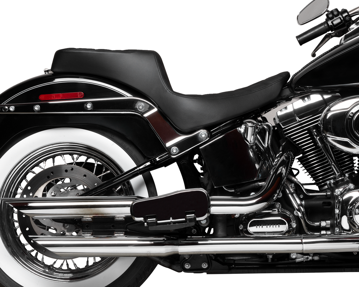 Drag Specialties Seats Performance Predator 2-Up Seat - Vinyl - Double Diamond - Black Thread - FL '00-'17
