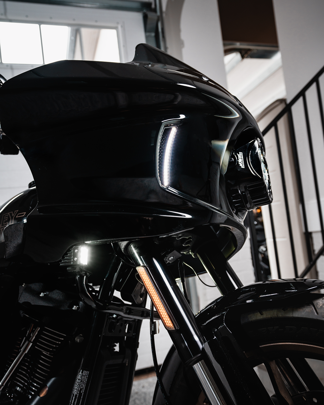 Custom Dynamics Fairing Vent Light - Amber/White