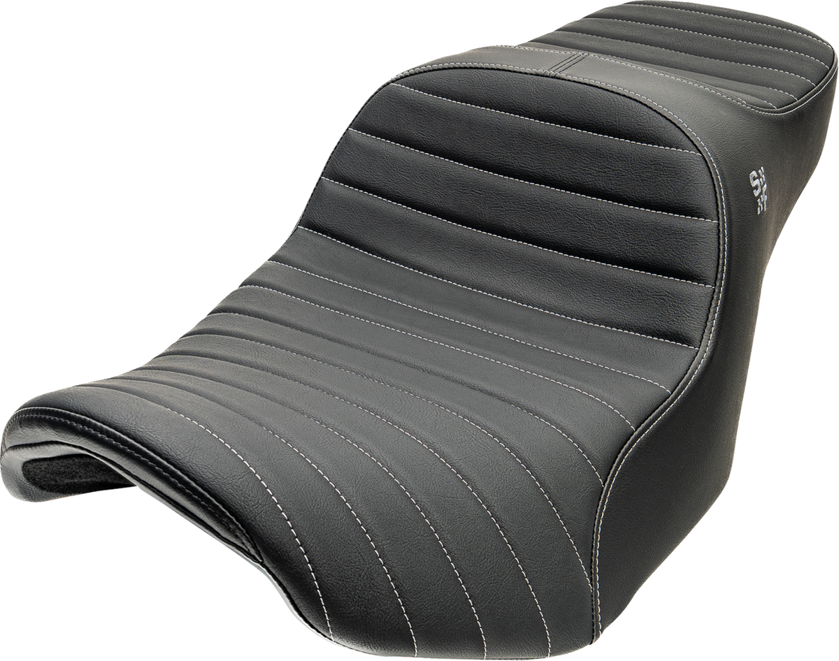 Slyfox Chariot Seat - Silver Classic Stitch - Silver Logo - FLH/FLT '23.5-'26