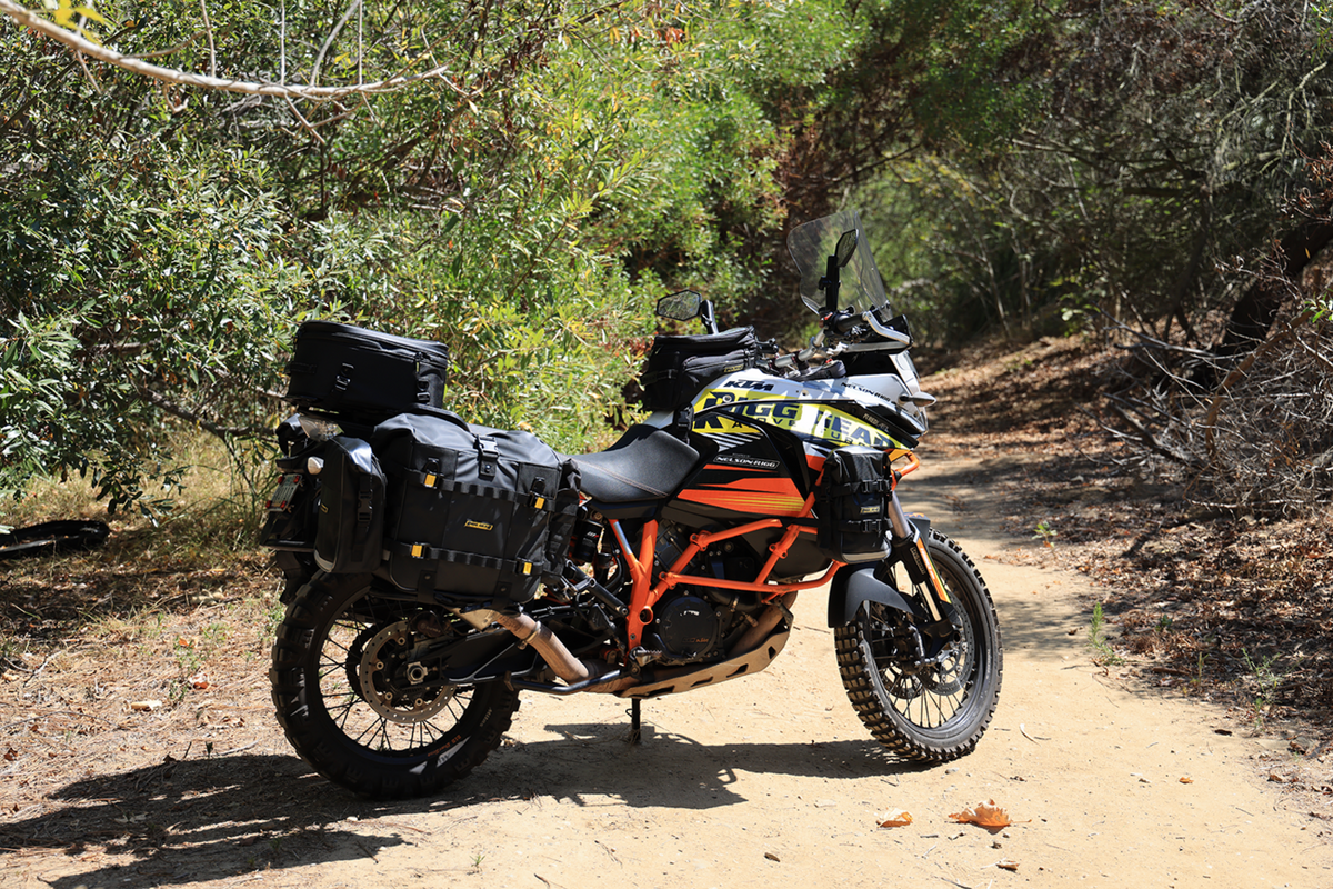 Nelson RIGG Trails End Adventure Saddlebags - Black