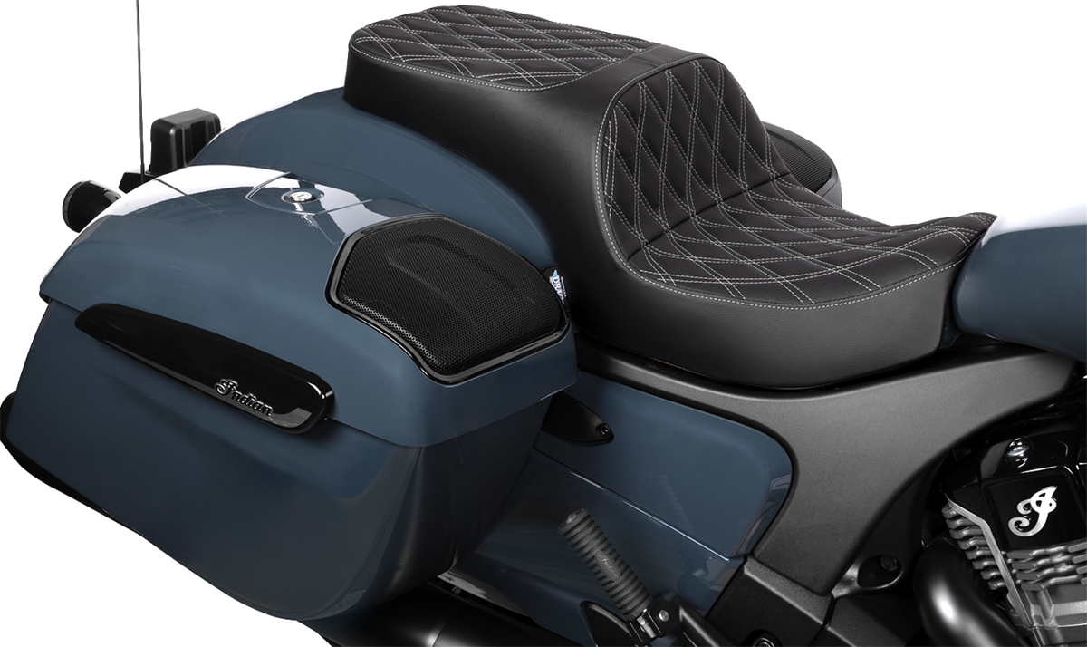 Drag Specialties Seats Freedom Seat - Vinyl - Double Diamond Silver Stitch - Challenger '20-'25/Chieftain '25