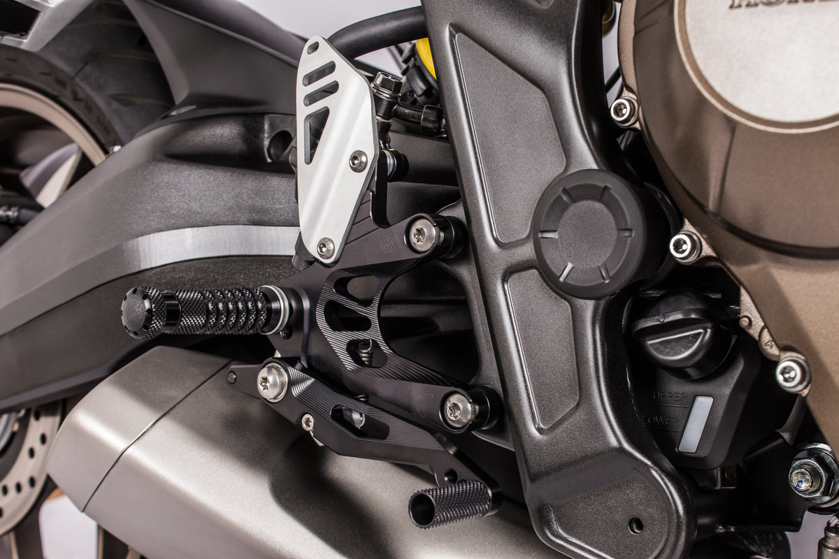 Gilles Tooling Footrest System FXR Black