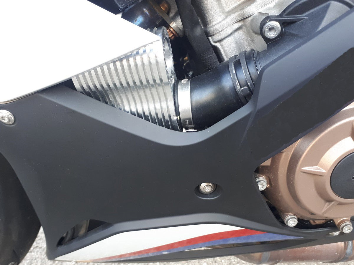 DC03 - BMW H2O LINE COOLER