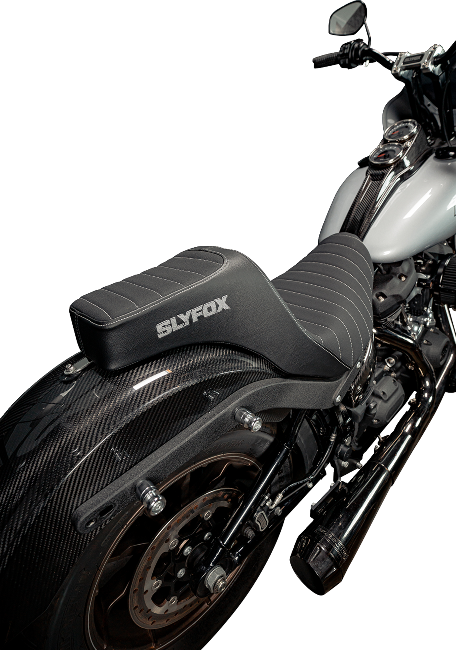 Slyfox High Noon Seat - Vinyl - Classic Stitch - Silver Logo - FL/FX '18-'24