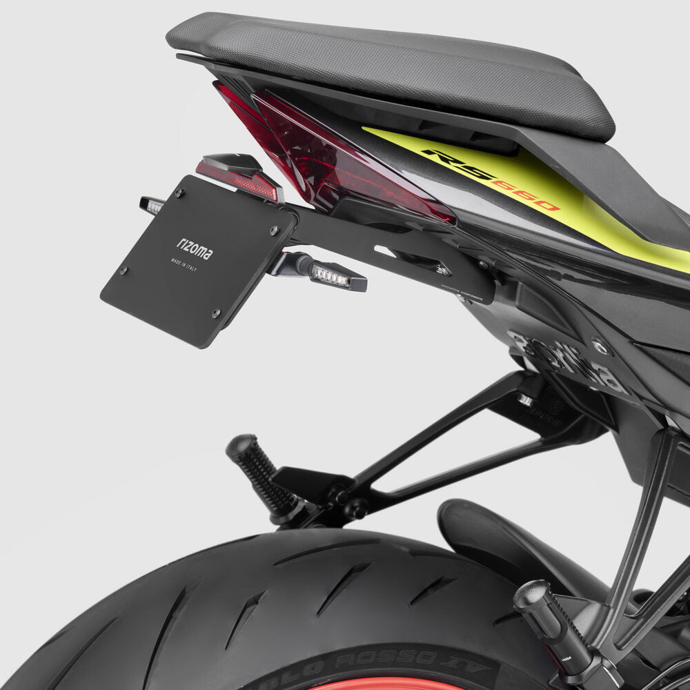 Rizoma Fox License Plate Support Kit