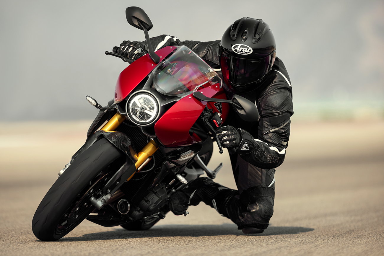 ARAI Helmets Corsair-X Solid Helmet