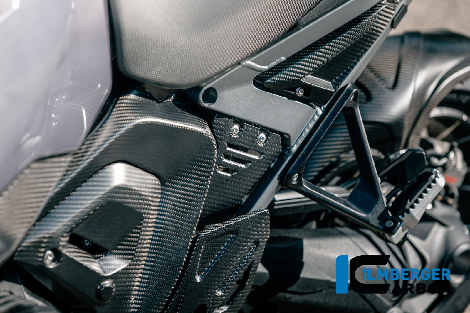 Ilmberger Carbon Subframe Cover Left BMW R 1300 GS Adventure - Matte / Twill
