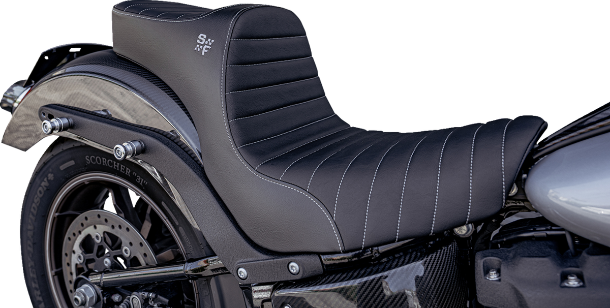 Slyfox Chariot Seat - Black Classic Stitch - Silver Logo - FLSB '18-'21/FXLR '18-'26