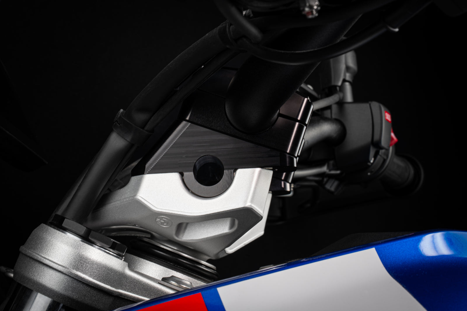 Gilles Tooling Handlebar Riser Black