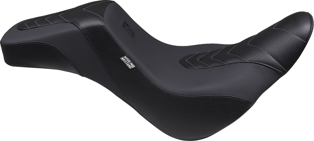 Mustang Signature Series Squareback™ Seat - Gripper Vinyl - Chevron - Gunmetal Stitch - FL/FX '18-'25