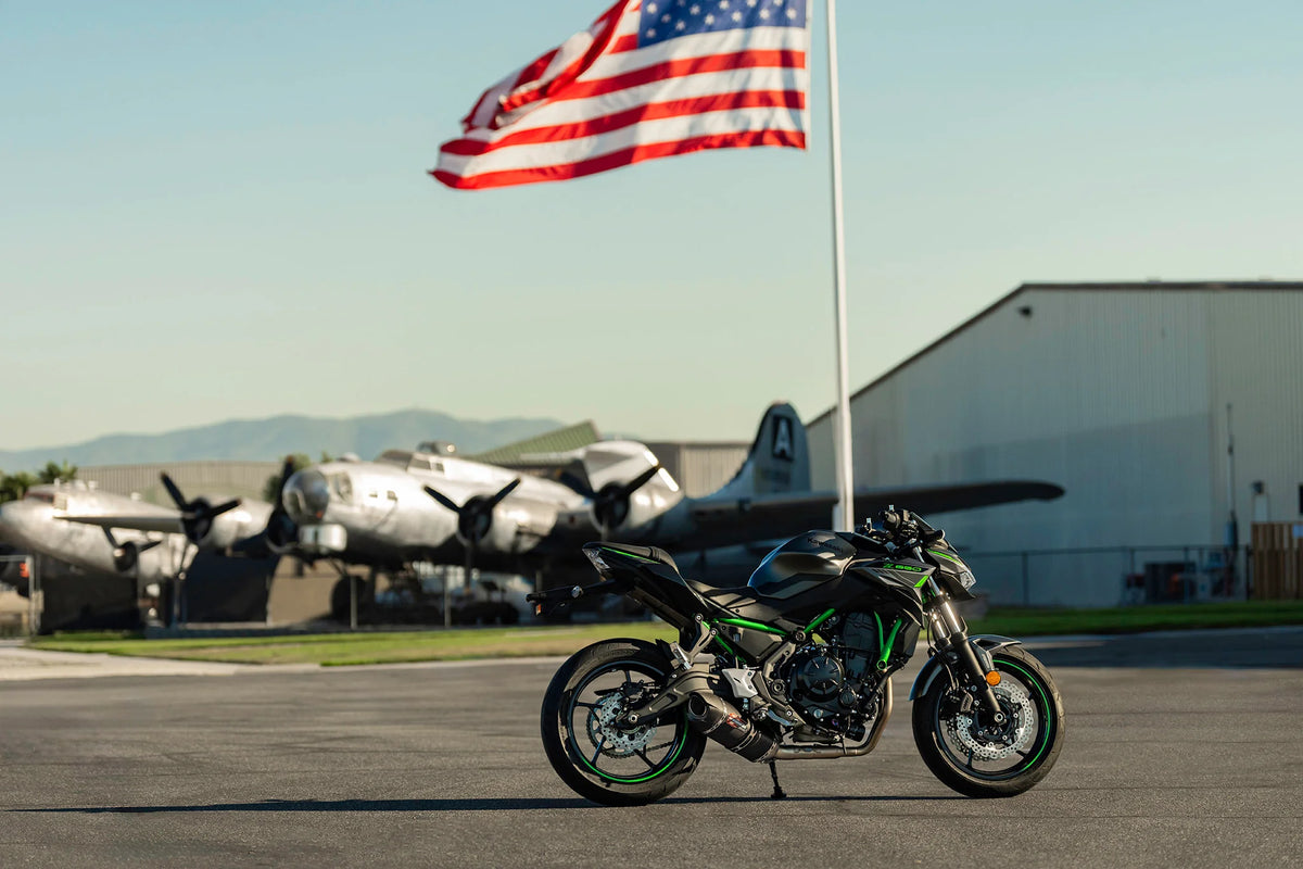 Yoshimura NINJA/Z 650 17-26 Race AT2 Stainless Full Exhaust, W/ Carbon Fiber Muffler