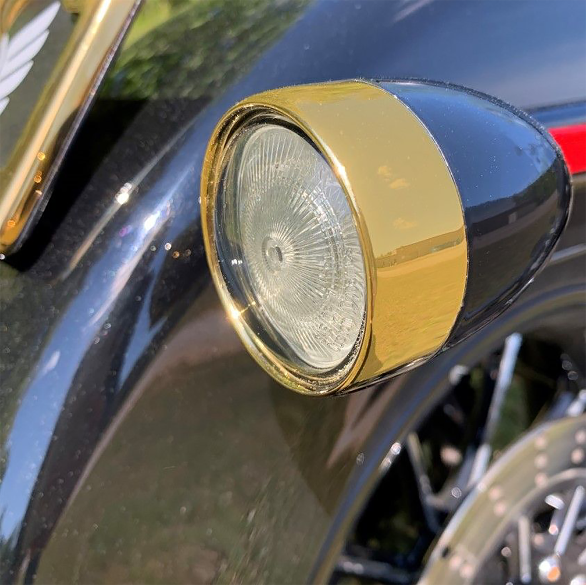 Custom Dynamics Bezel - Gold/Smoke