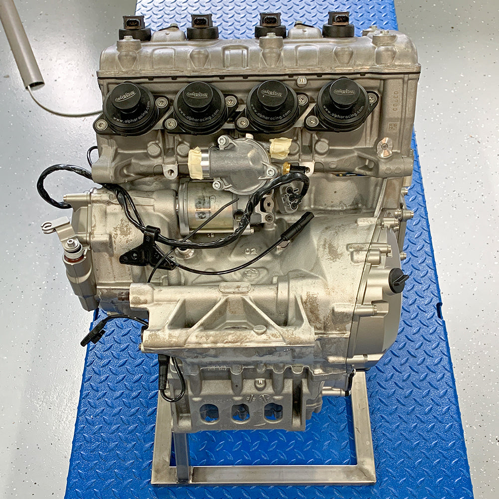 Sealing plug kit, intake socket