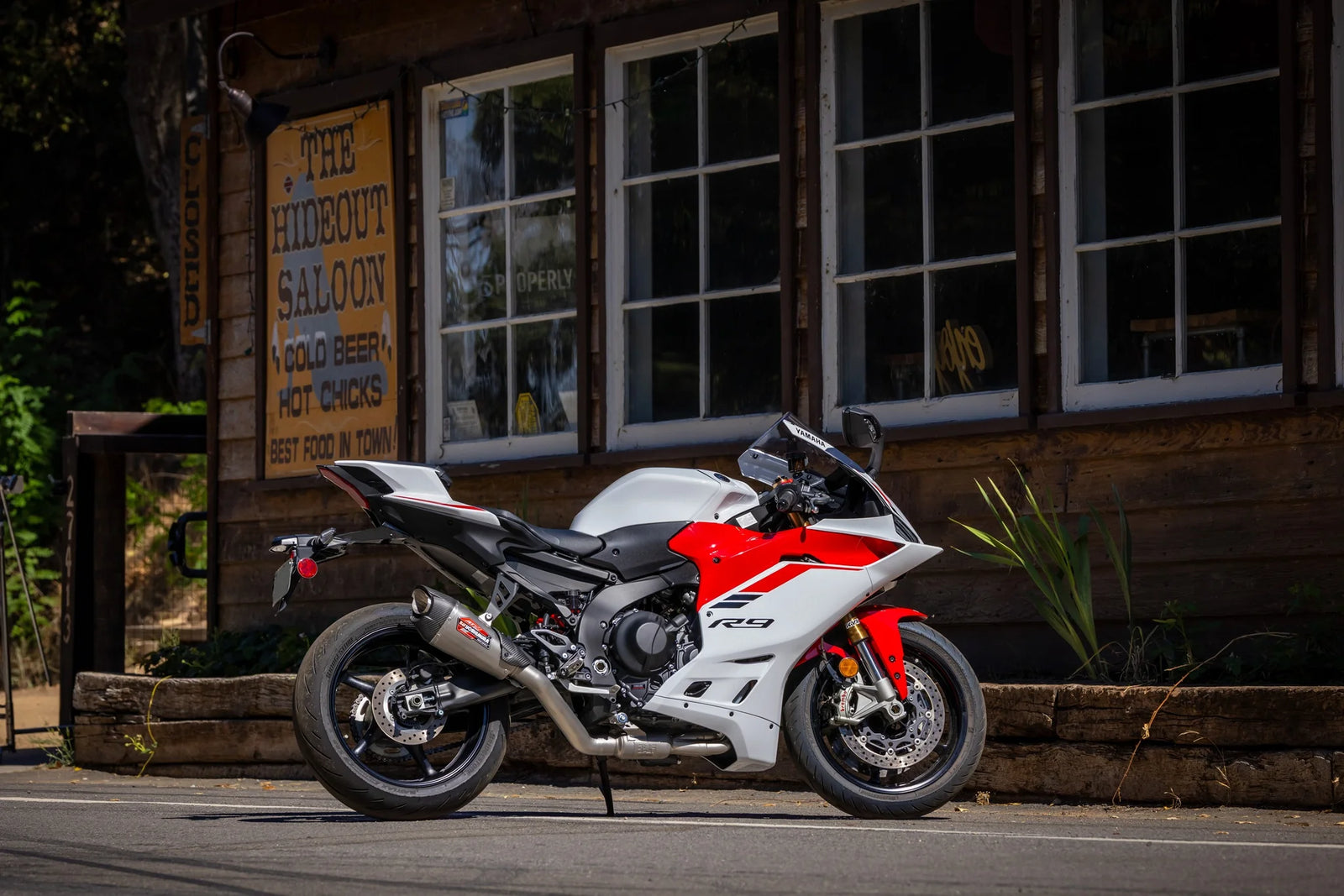 Yoshimura R9 25-26 AT2 Stainless Full Exhaust, W/ Stainless Muffler