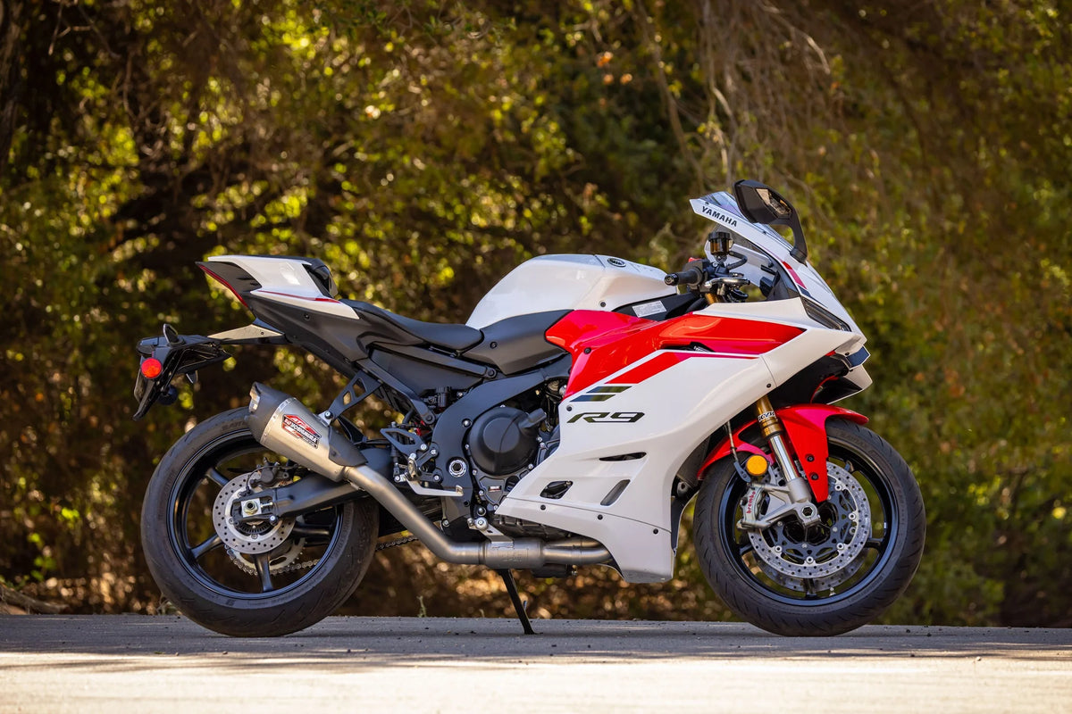 Yoshimura R9 25-26 AT2 Stainless Full Exhaust, W/ Stainless Muffler