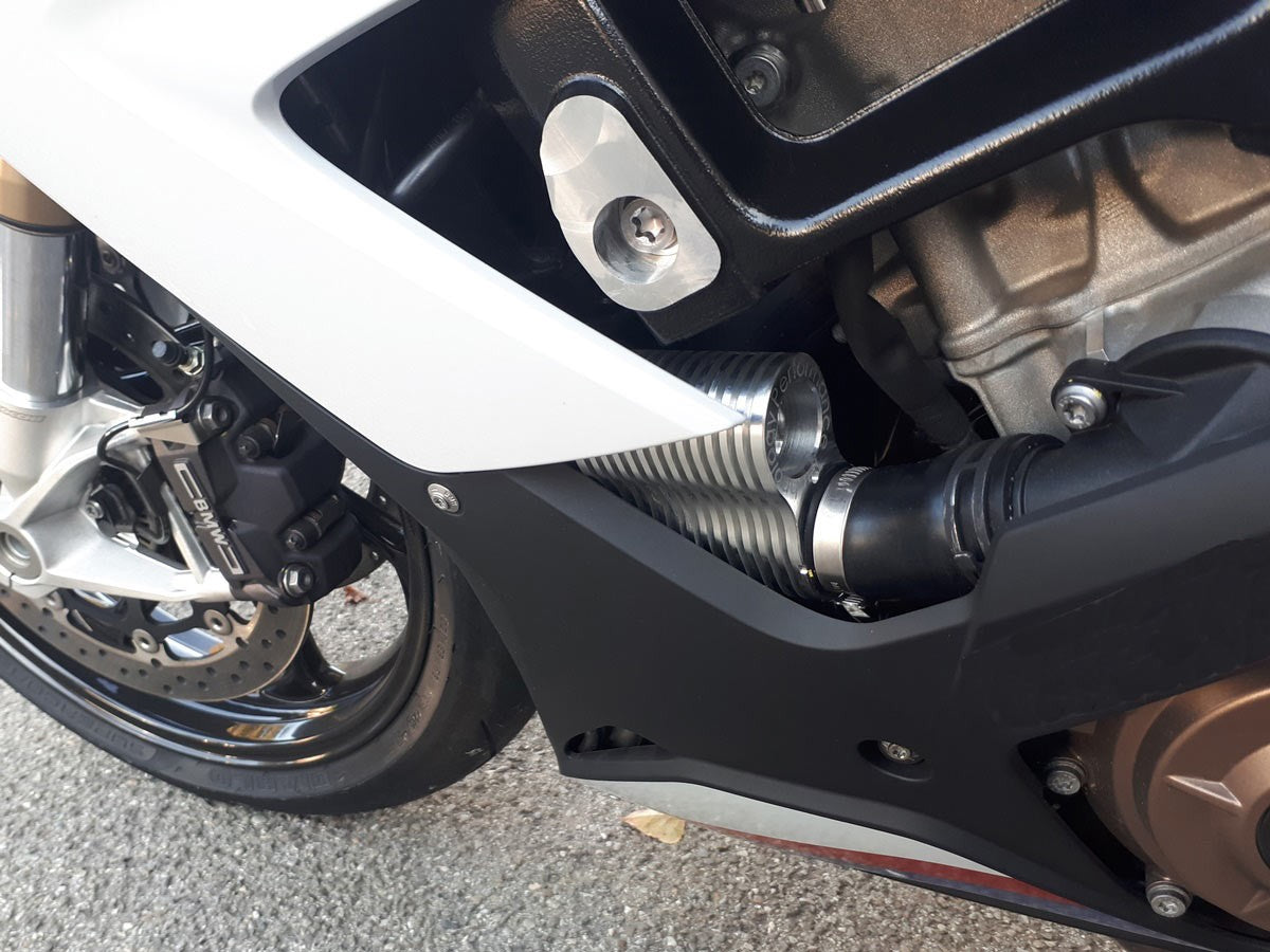 DC03 - BMW H2O LINE COOLER