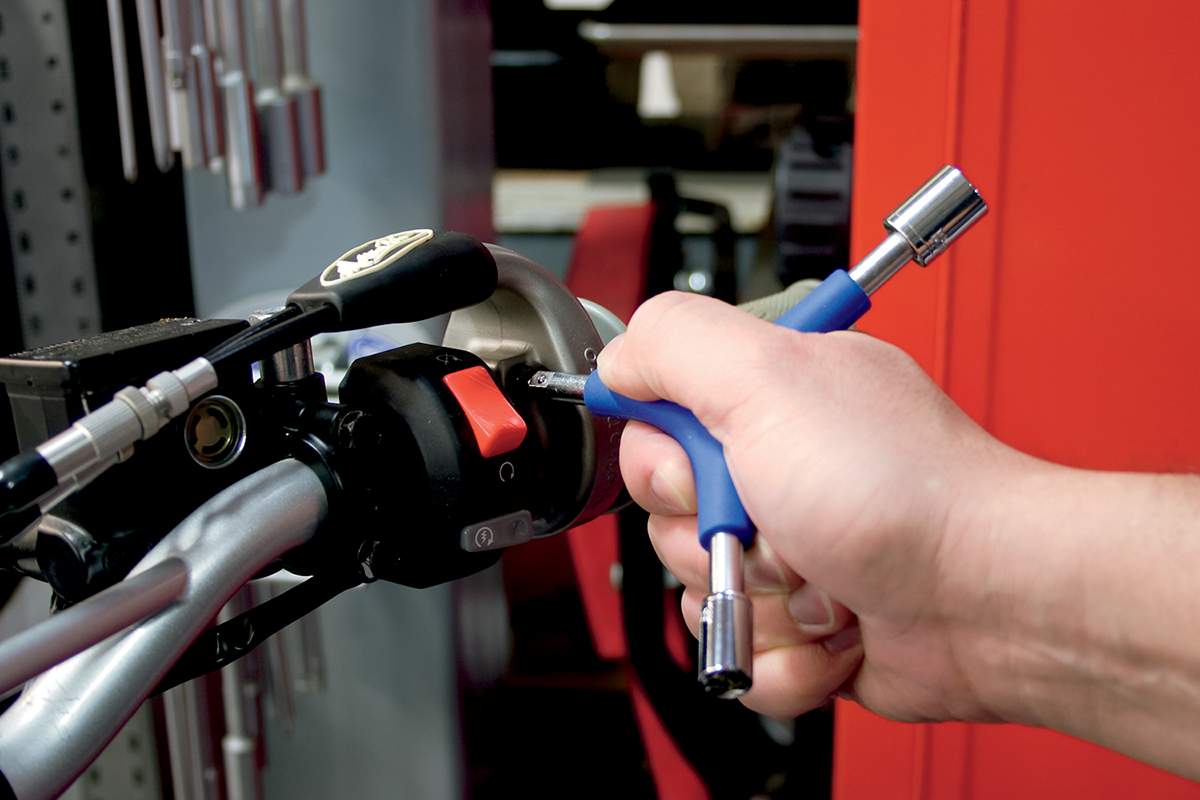 Motion Pro Wrench - Y-Drive - Socket - Hex