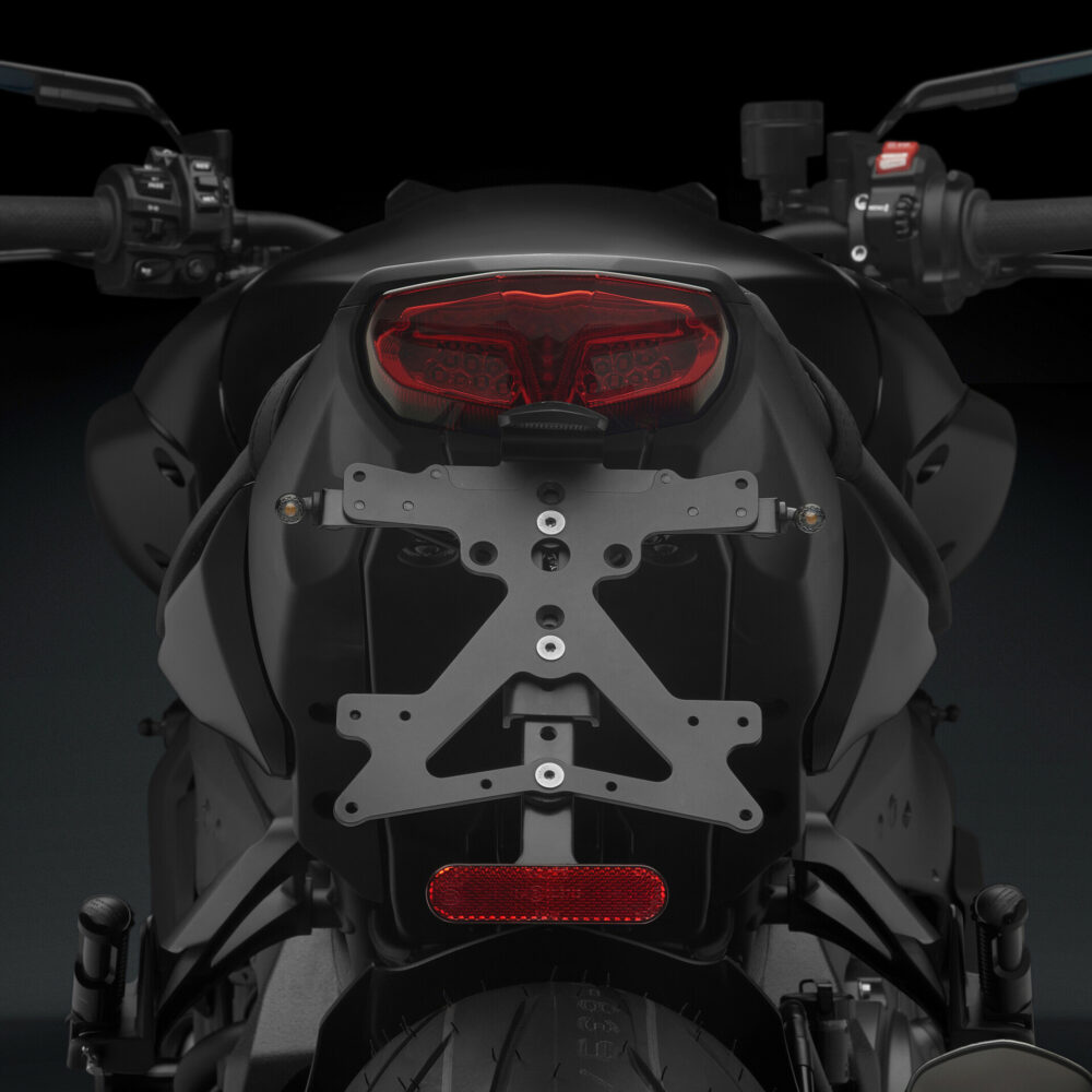 Rizoma Fox License Plate Support Kit