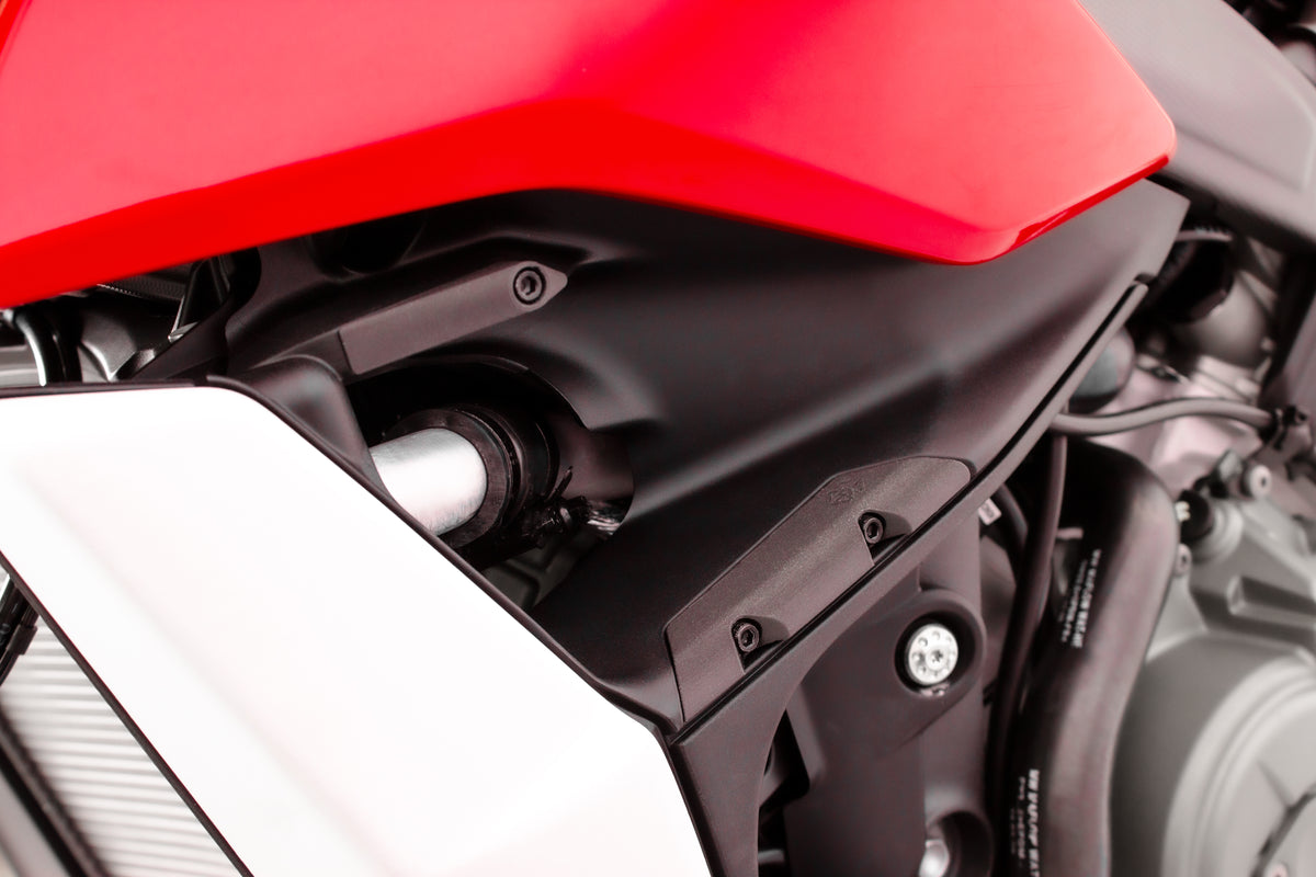 Gilles Tooling Wing Cover Ducati Black