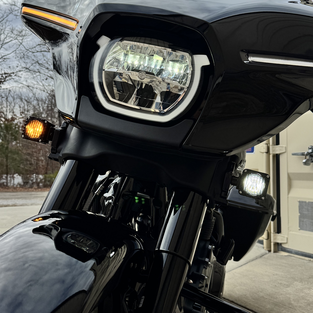 Custom Dynamics Shark Demon® Turn Signal - LED - Amber/White